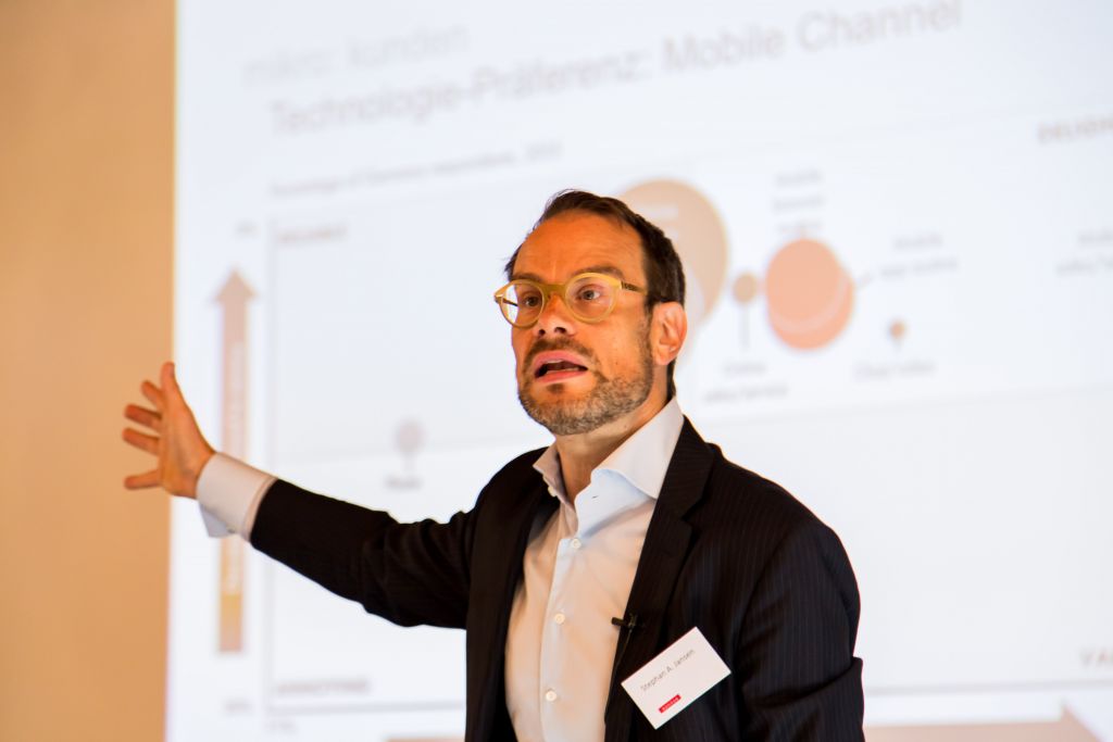 Professor Jansen spricht bei PRO-DIRECT-FINANCE Workshop über Digitalisierung